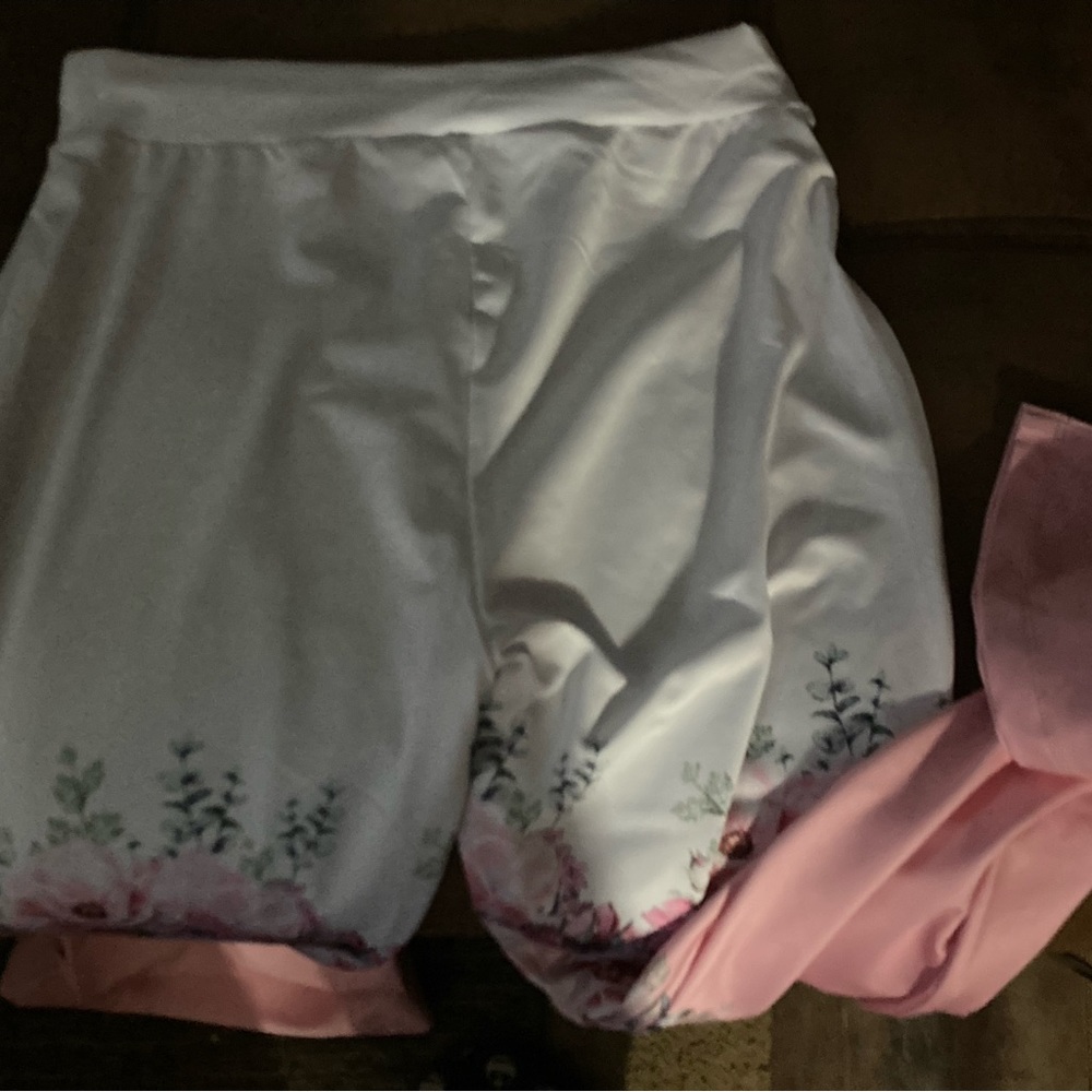 Very cute silky feel lounge OR dress pants!!!